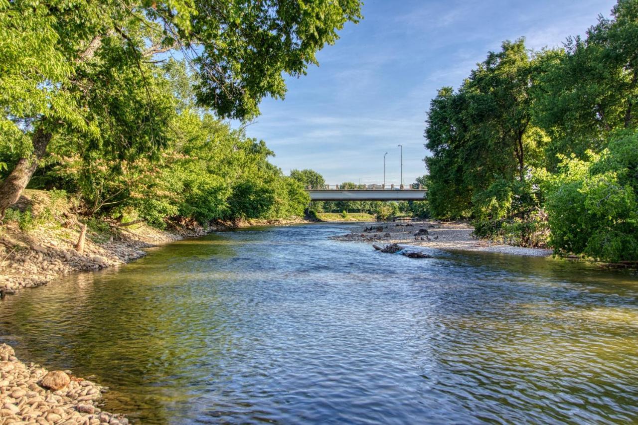 Fantastic Location! River And Mountain Views 2Br/2Ba Sleeps 6 Pigeon Forge Exterior foto